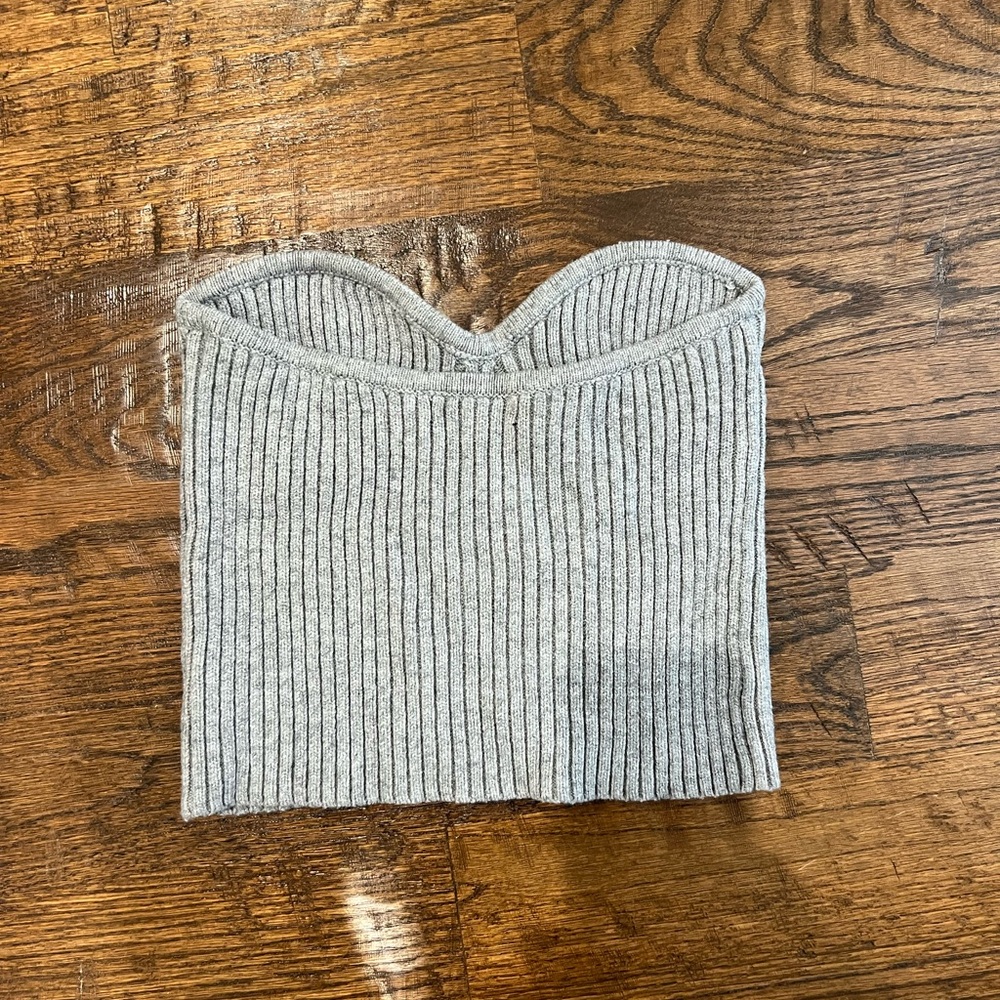 Gray Ribbed Knit Strapless Top - Picture 3 of 4
